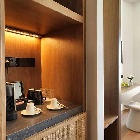 Leonardo Boutique 4*