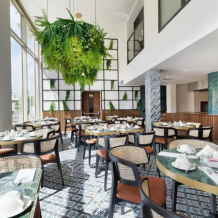 Leonardo Boutique 4* 拉纳卡