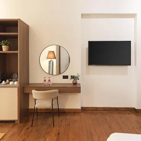 Leonardo Boutique 4*