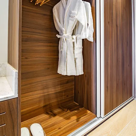 Leonardo Boutique 4* Larnaka