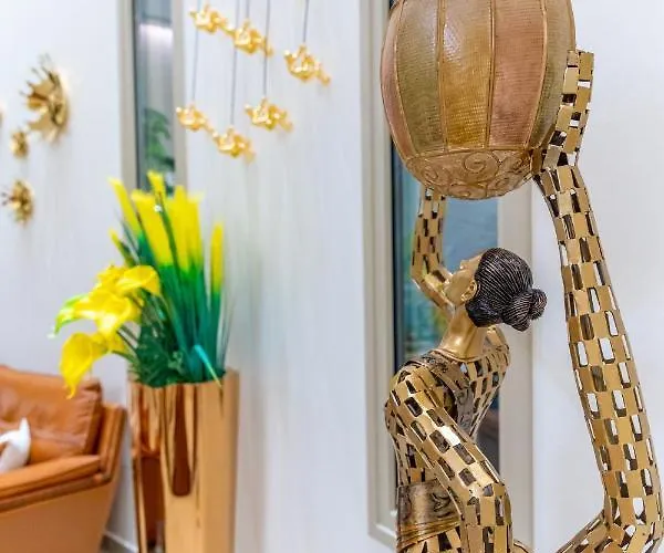 Hotel Leonardo Boutique