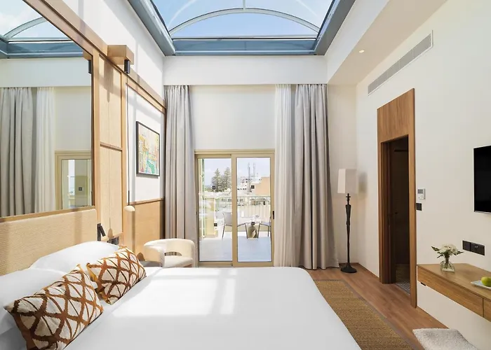 Leonardo Boutique Hotel Lárnaca