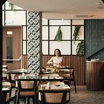 Leonardo Boutique Hotel 4*