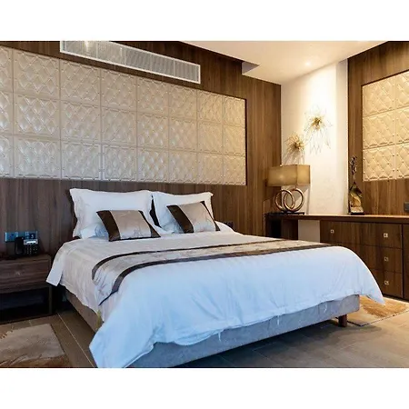 Leonardo Boutique لارنكا