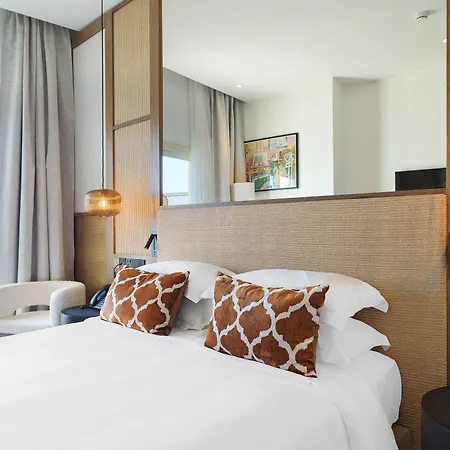 Leonardo Boutique 4* Λάρνακα