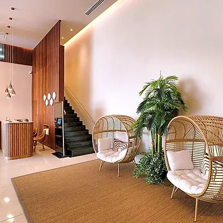 Leonardo Boutique فندق لارنكا