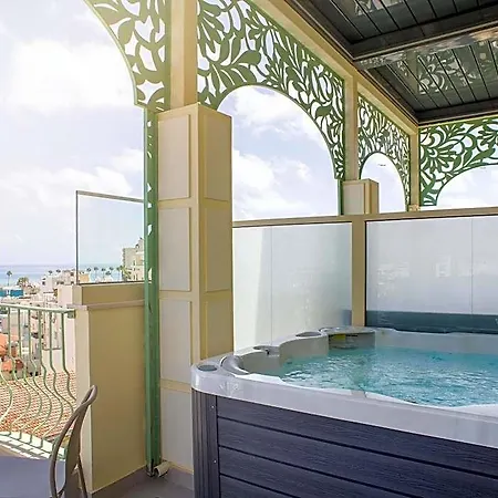 Hotel Leonardo Boutique 4*