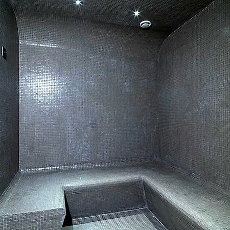 Hotel Leonardo Boutique 4*