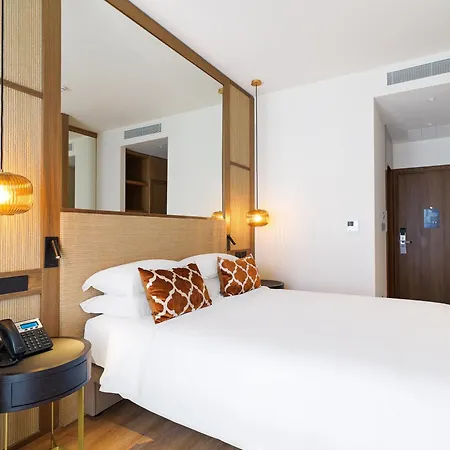 מלון Leonardo Boutique 4*
