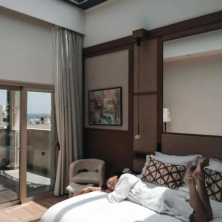 Leonardo Boutique Ξενοδοχείο 4*